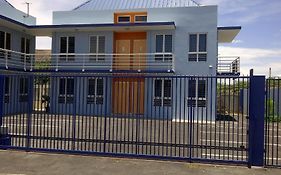 Orange Rembrandt Studio Apartments